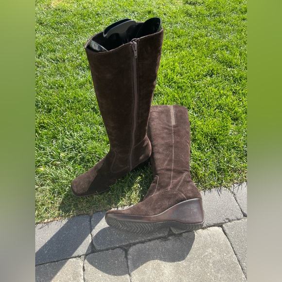 New ⭐️ Square Toe Zip-Up Tall Brown Suede Boots Women’s Size 39 - Picture 2 of 7